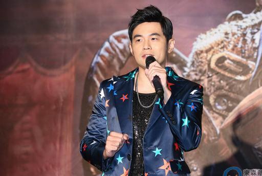 小酒窝长睫毛，是你最美的记号