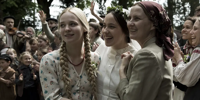 《沃伦》：将人间变成地狱的原因，恰恰是人们试图将其变成天堂