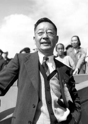 郝寿臣(老舍与京戏结缘：听戏、唱戏、写戏，还点戏，得戏之神韵)