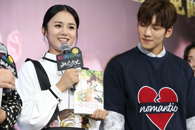 被偶像公主抱是什么滋味?旋风一般的感觉~