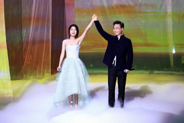 《2021中国好声音》冠军伍珂玥，华少2次报错票，汪峰破音砸招牌