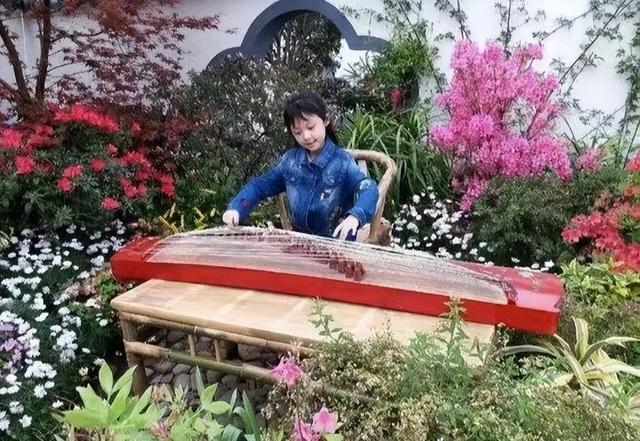 小戏骨版《红楼梦》的林黛玉16岁了！身高173，还已成古偶剧女主