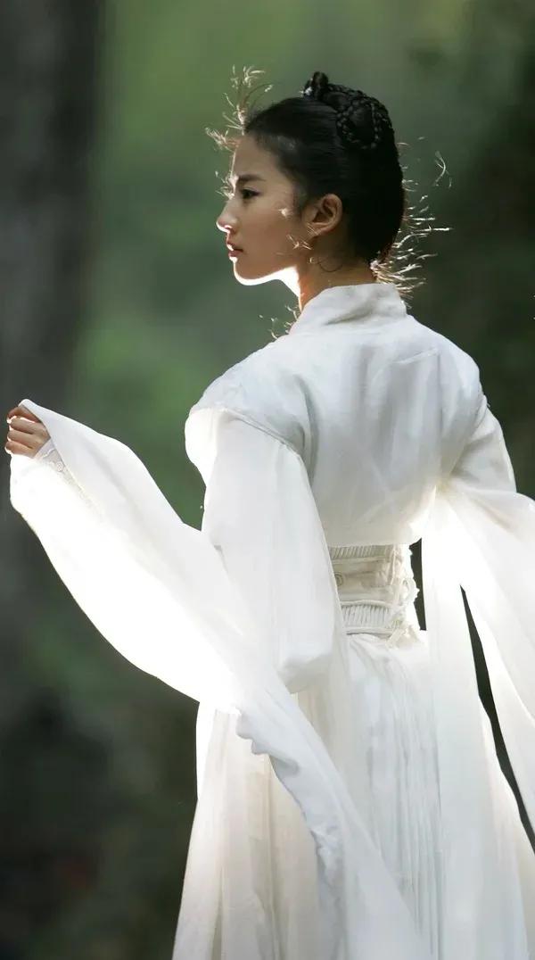 惊世小龙女！刘亦菲绝美演绎