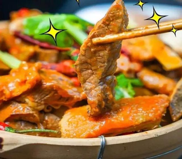 这条路超多美食,是“地胆”才知道!