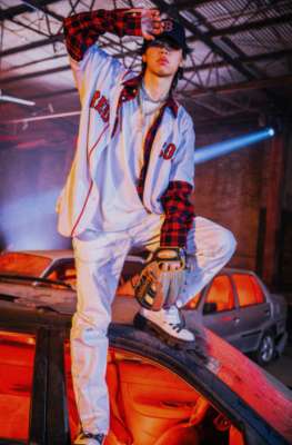 曾涵江(封面会客厅｜创作歌手曾涵江：创作中要多思考，生活中要少思考)