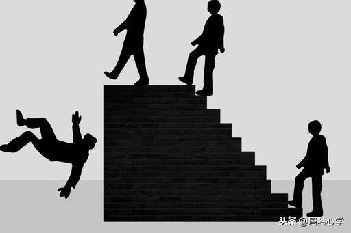 心理学：一个人无法走出自己的困境，往往取决于这三种思维与心态