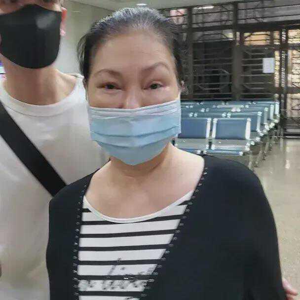 大S去世10天，S妈首度发文，7个字背后的复杂情绪让人共鸣