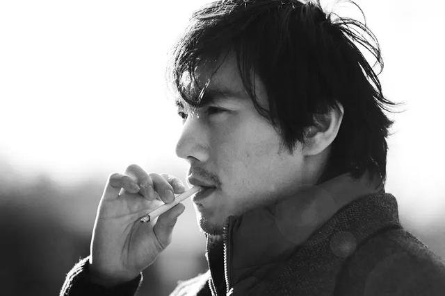 8.2分！秦昊新剧《猎狼者》再大爆，我却被曹盾与黄海波感动