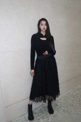 王牌对王牌(关晓彤和唐嫣《王牌对王牌》妆容大比拼,仙女VS大嫂,谁更吸睛?)