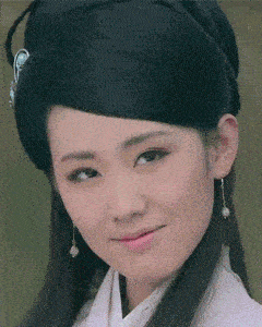 她是主演《肉蒲团》的3D女神，如今混迹直播间，颜值大变