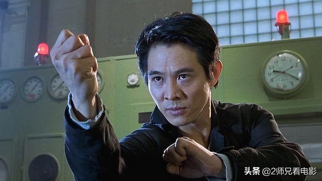 《宇宙追缉令》：杀死平行世界中的自己，你就会获得强大的力量