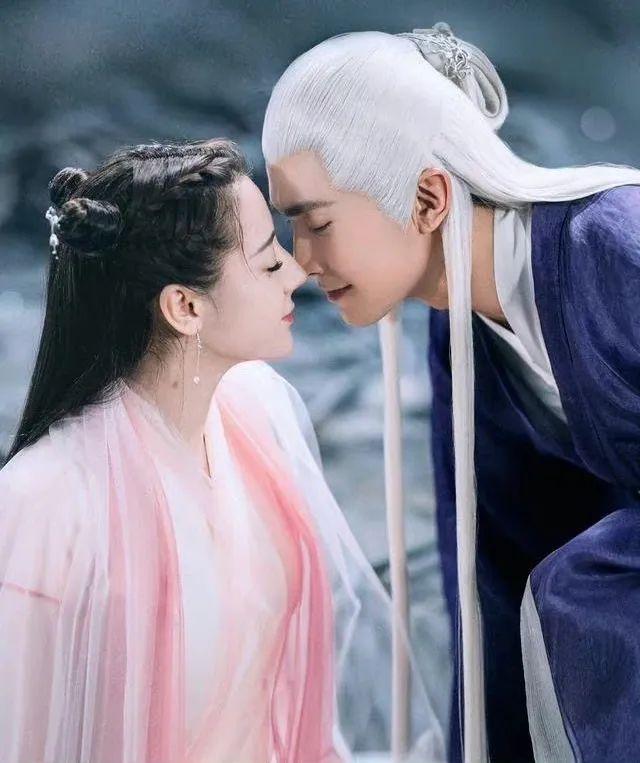 5对比男女主还好嗑的副cp：凤九帝君二搭售后，紫萱长卿意难平