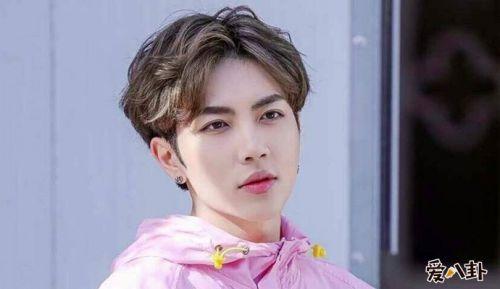 秦奋个人资料是富二代吗 口红王子秦奋有女朋友吗怎么火的