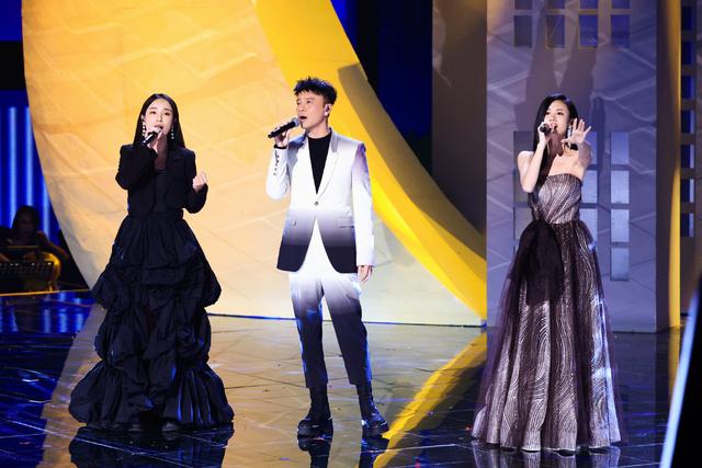 《2021中国好声音》冠军伍珂玥，华少2次报错票，汪峰破音砸招牌