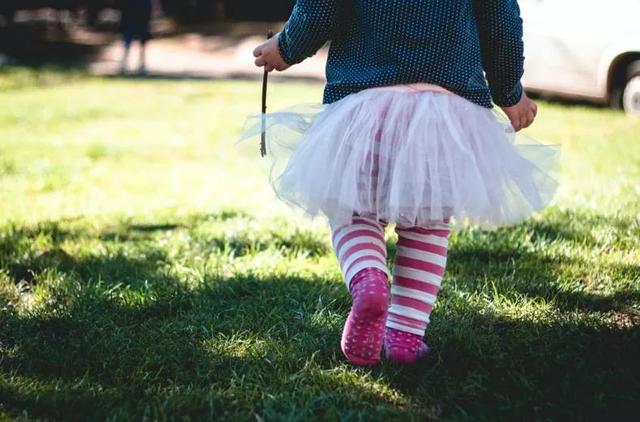 轰动全球的一首短诗：《你的儿女，其实不是你的！》