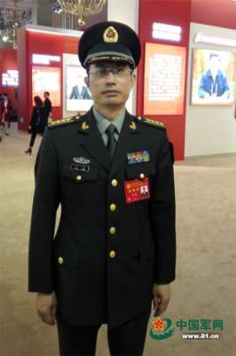 98堂(刚走出人民大会堂，就接到98岁堂祖母电话……)