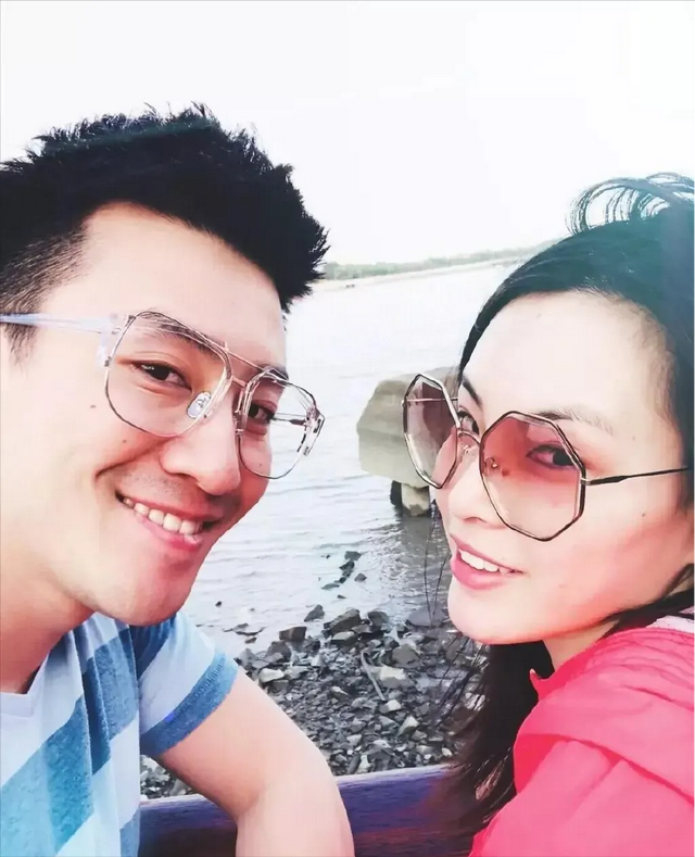 张效诚吴敏霞:本以为他俩相恋就够传奇了,没想到现在幸福又升级