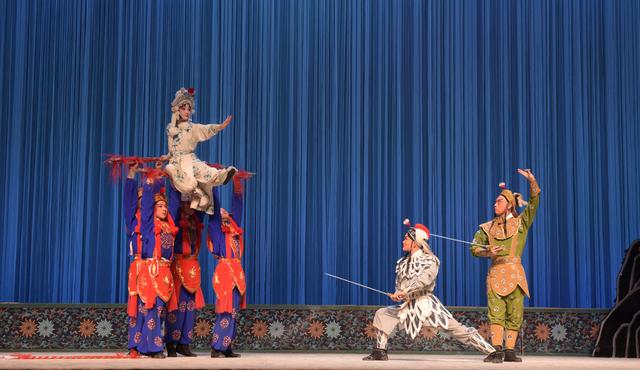 “2023年优秀剧（节）目陪你过大年” ——《传统经典折子戏专场》