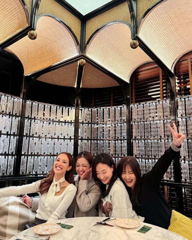 黄智贤郑子诚为10年前的剧集相聚 陈凯琳刘佩玥陈滢还跳舞助兴