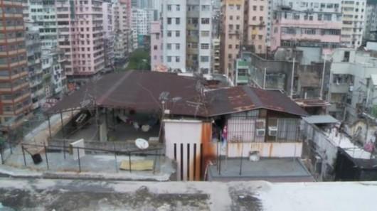 香港“棺材房”——繁荣景象背后的荒芜,网友称:令人窒息