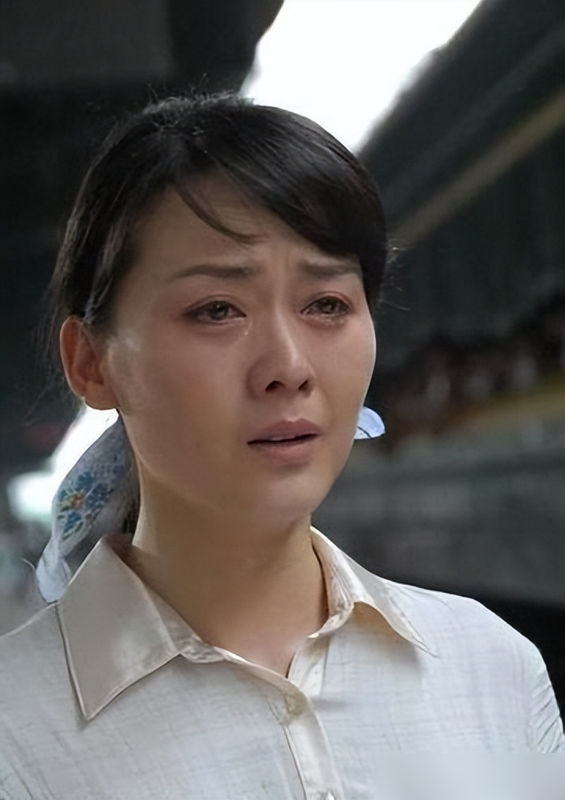 被前夫一巴掌扇到离婚,二婚嫁世界冠军,李琳如今被丈夫宠成宝