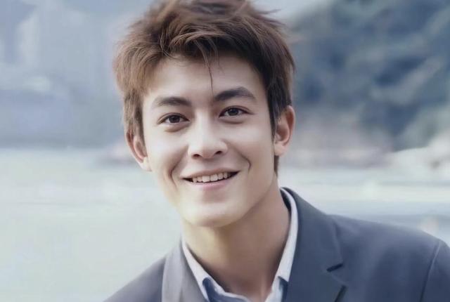 陈冠希太狠了！因为一条评论网暴素人，是人品差还是真性情？