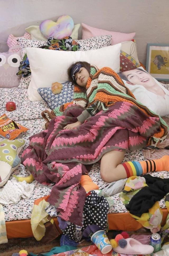 香港女演员为新戏放弃形象饰演轻熟女 直言难忍混乱的拍摄场景