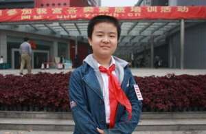 黄艺博事件(“五道杠少年”黄艺博,曾火遍全国,高考只考477分,现状如何?)