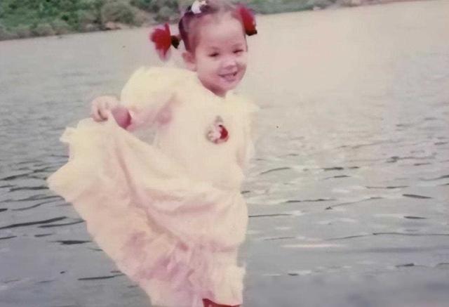 刘赛嫁河南农民成赢家！结婚9年未育，如今人生巅峰！