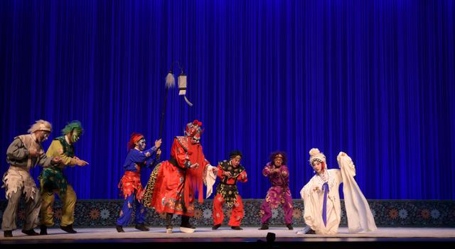 “2023年优秀剧（节）目陪你过大年” ——《传统经典折子戏专场》