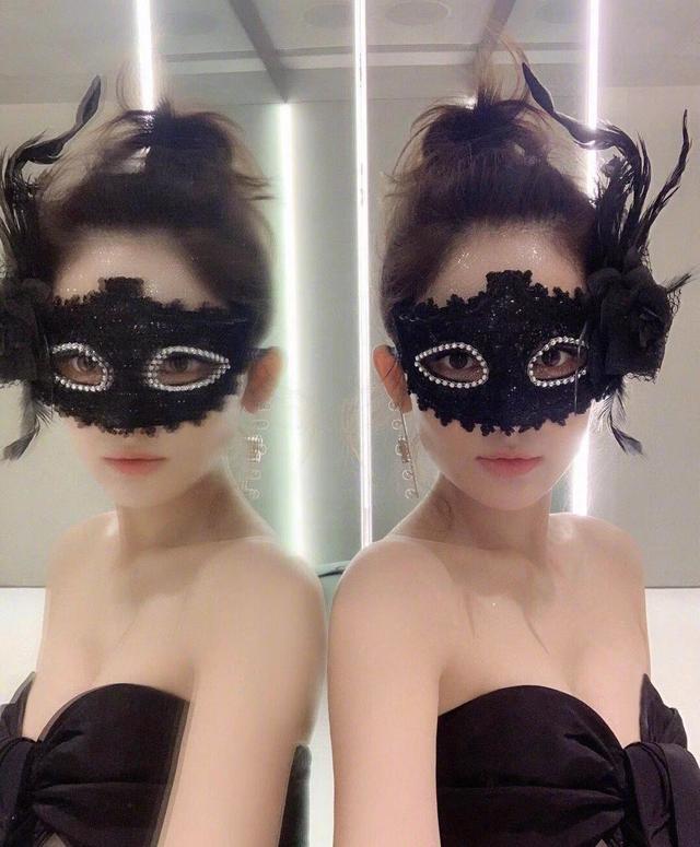 娜扎戴面具秀香肩性感诱人,要是演技能赶上颜值就好了
