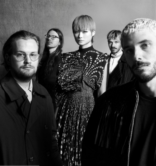 李宇春担任乐队主唱怎么回事？李宇春新专辑《哇》灵感来源是哪里