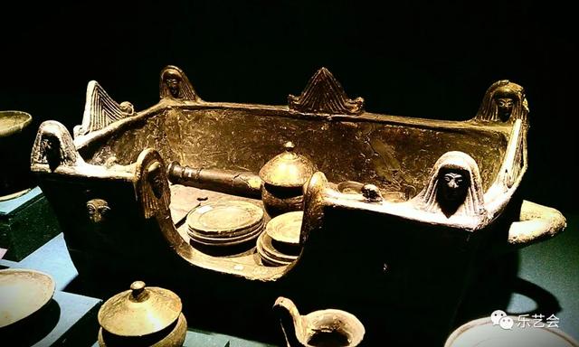 社交生活下：《曙光时代——意大利的伊特鲁里亚文明展巡礼》之六