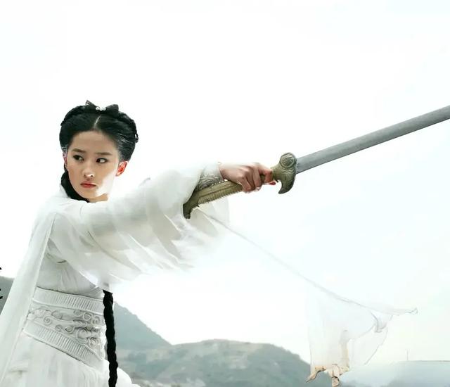 惊世小龙女！刘亦菲绝美演绎