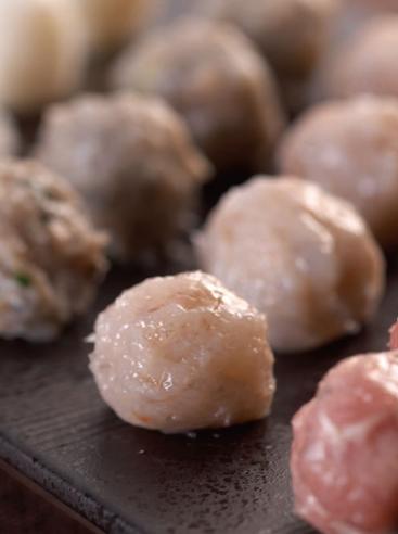 美食界的网红小火锅 小辉哥四周年带来多重体验