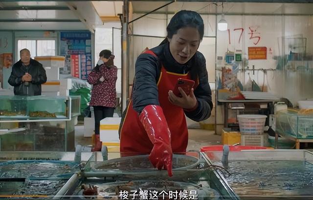 世界冠军李园园:退役后欠债30万,全家曾一个月仅花70多块