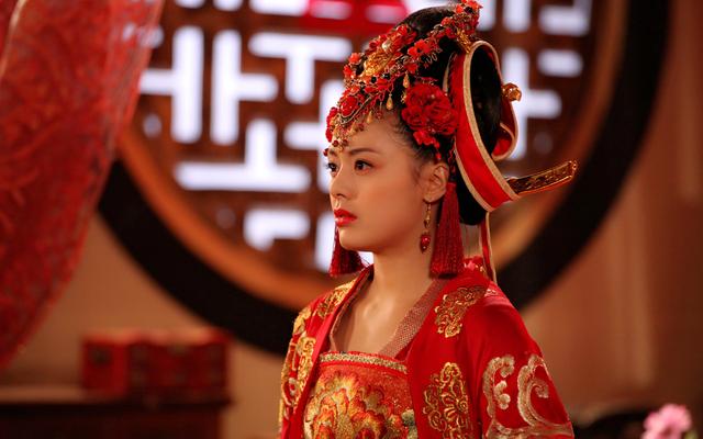 隋唐演义：宇文成都对杨玉儿爱而不得的痴情史，堪比霸道总裁 下