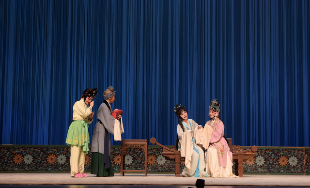 “2023年优秀剧（节）目陪你过大年” ——《传统经典折子戏专场》