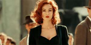 吸血鬼新娘(全球最性感女神她是无数欧美直男的性启蒙，56岁美艳依旧)