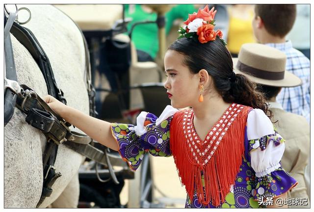 吉普赛人：世界上最懒的民族，不爱工作爱流浪，来到中国后被同化