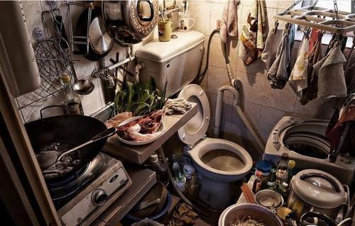 香港“棺材房”——繁荣景象背后的荒芜,网友称:令人窒息