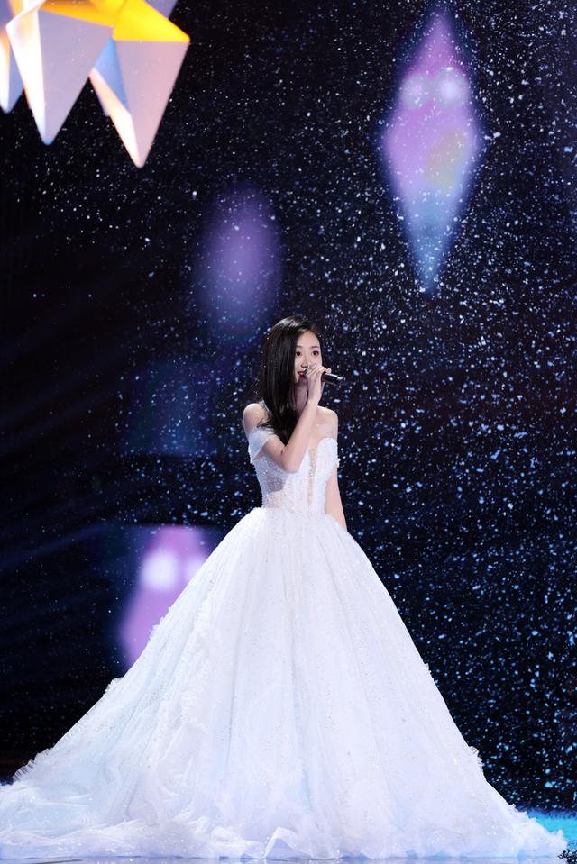 《2021中国好声音》冠军伍珂玥，华少2次报错票，汪峰破音砸招牌