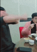 她是主演《肉蒲团》的3D女神，如今混迹直播间，颜值大变