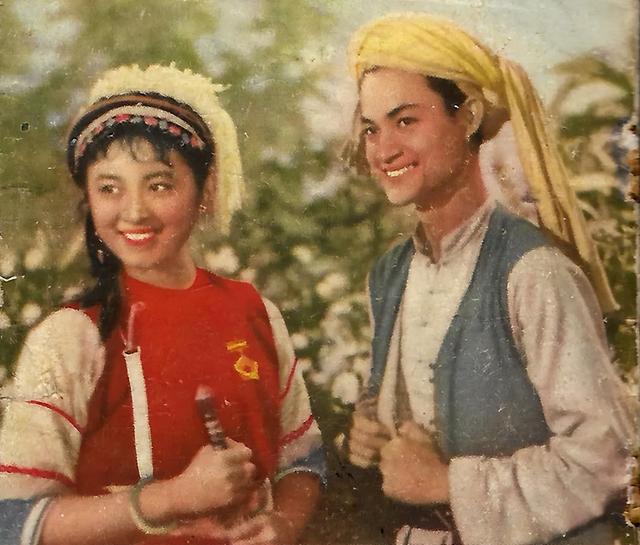 《五朵金花》莫梓江去世：曾红遍全国，为啥到死仍是二级演员？