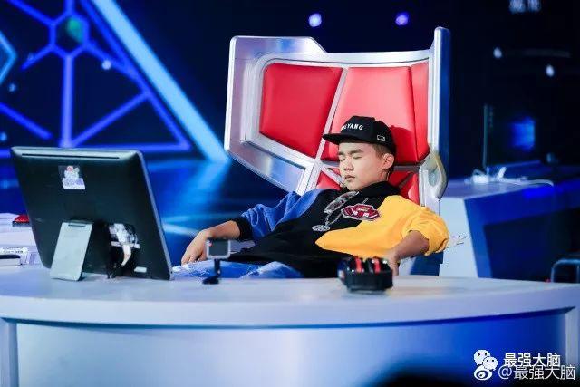 “大脑”老朋友微表情专家姜振宇重回舞台，跟着“姜侦探”一起看懂选手的“小心思”！