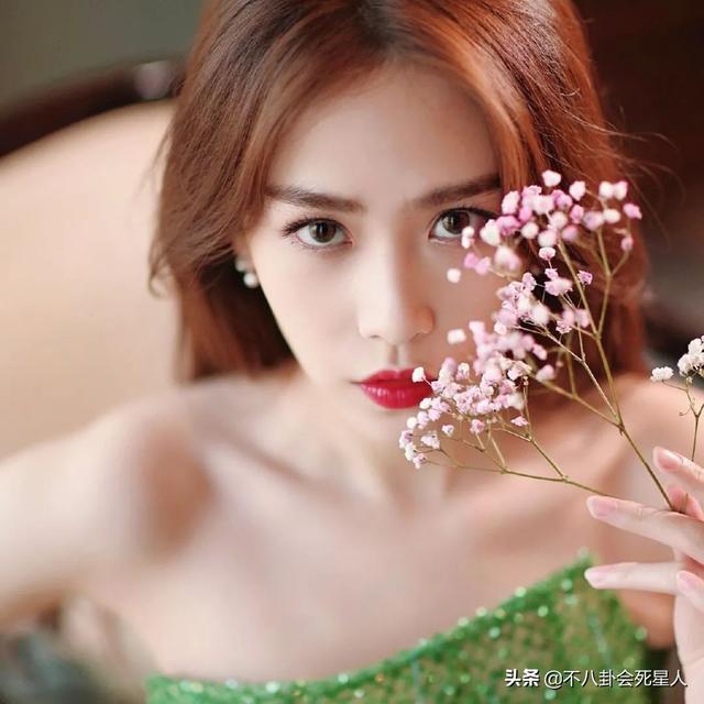 新《天龙八部》“最美”木婉清，因《庆余年》走红，和肖战搭过戏