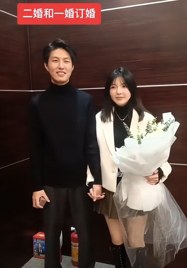 19岁小伙恋上39岁单亲妈妈,将女友宠成宝,还没结婚都怀上二胎了