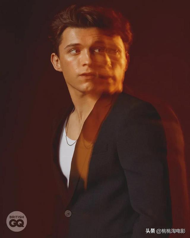 组图：小鲜肉变肌肉男，“蜘蛛侠”汤姆·赫兰德绅士风杂志大片