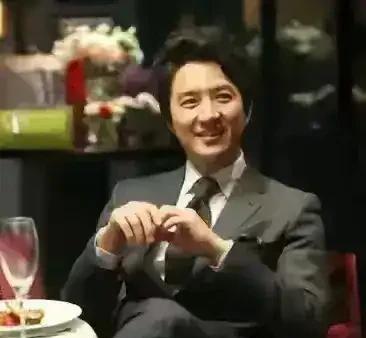 韩国大尺度三级片”《两个女人》剧情激情四射