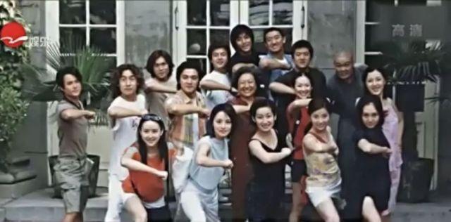 42岁张彤近况，接连两部新剧来袭，生活照颜值太高